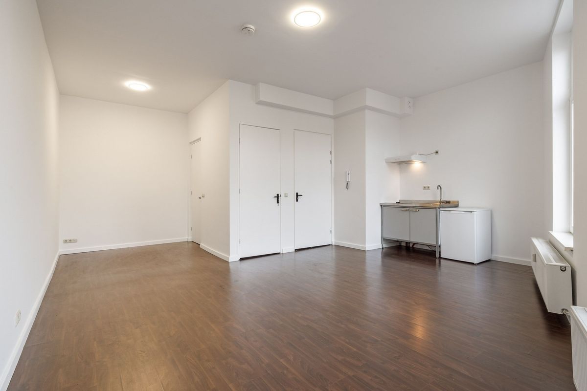 Nieuwe Haagdijk 69 - B1 Photo Blur 3