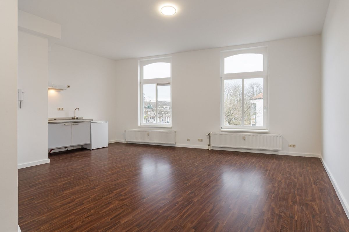 Nieuwe Haagdijk 69 - B1 Photo Blur 1