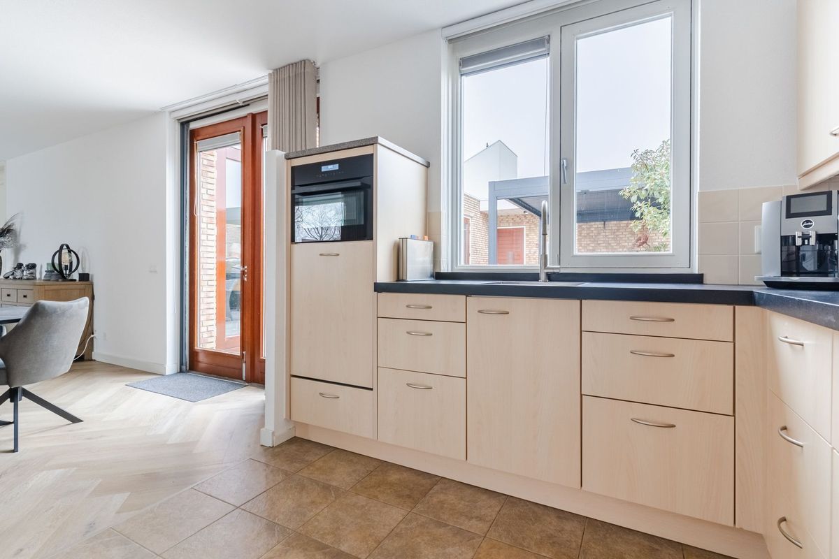 Wethouder van den Eijndenstraat 12 Photo Blur 14