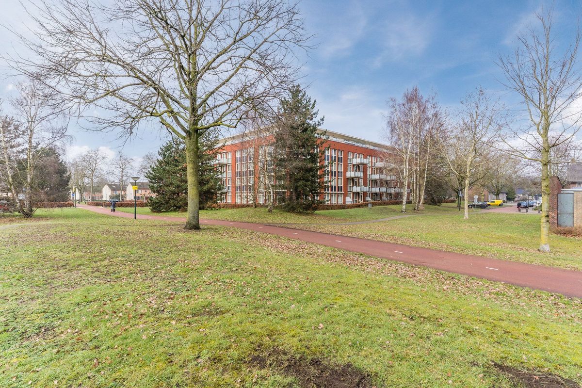 Wethouder van den Eijndenstraat 12 Photo Blur 40