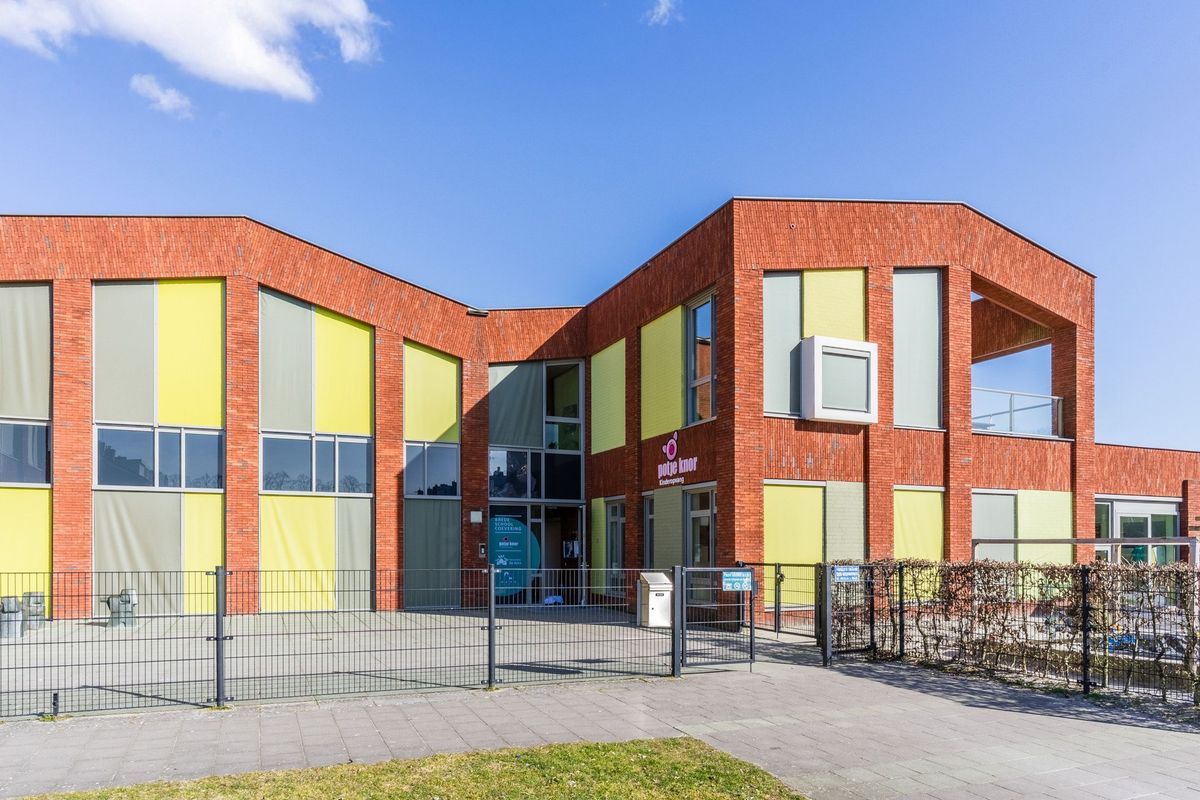 Wethouder van den Eijndenstraat 12 Photo Blur 44