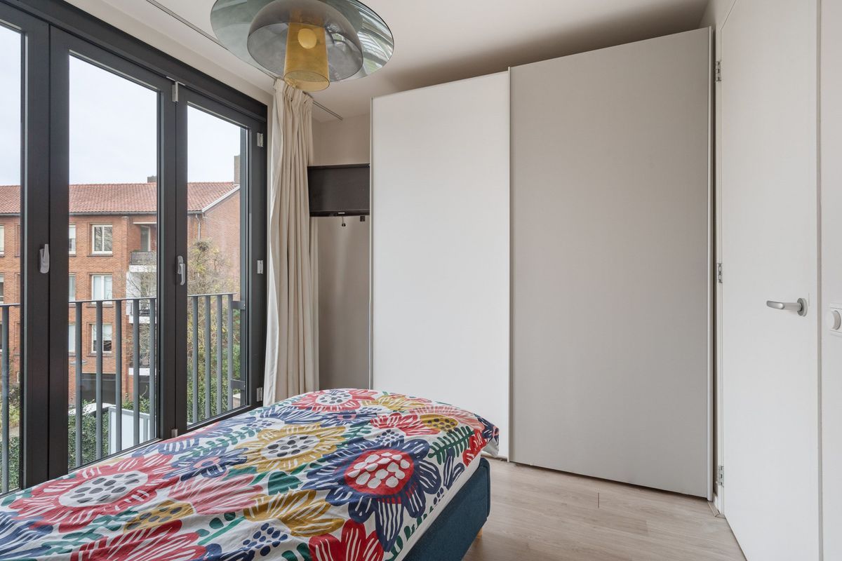 Ginnekenweg 180 - A4 Photo Blur 20