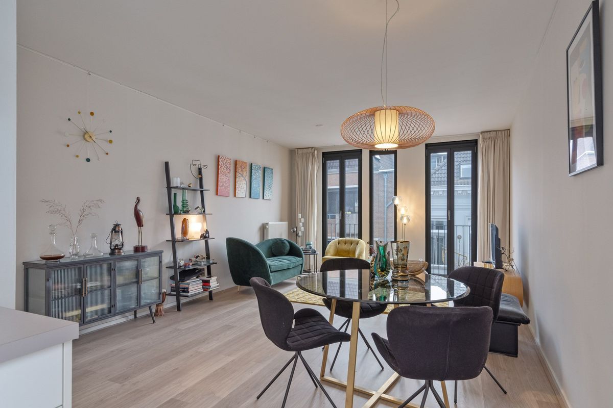 Ginnekenweg 180 - A4 Photo Blur 11