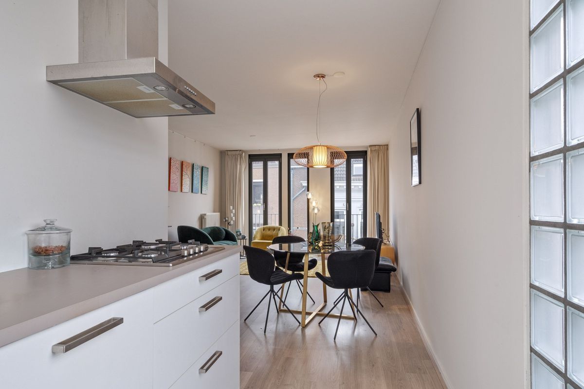 Ginnekenweg 180 - A4 Photo Blur 17