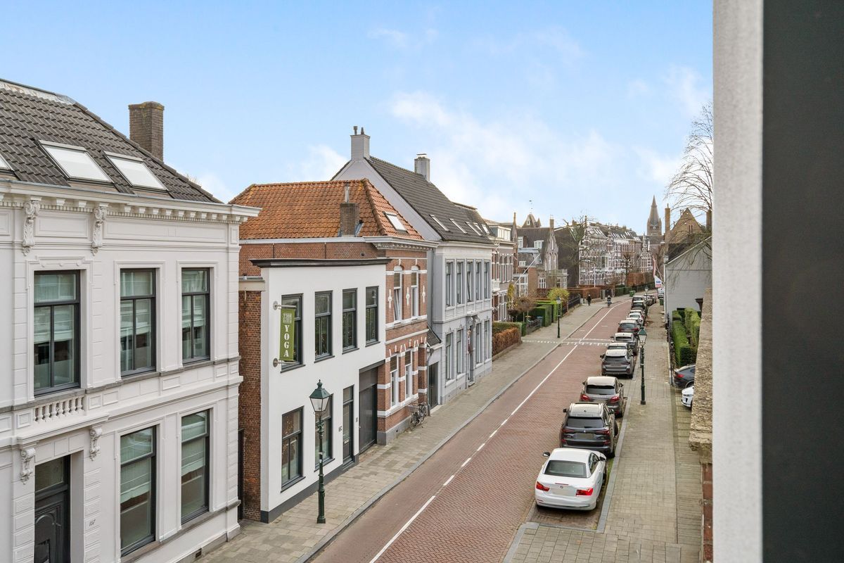 Ginnekenweg 180 - A4 Photo Blur 22