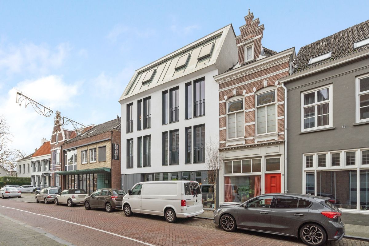 Ginnekenweg 180 - A4 Photo Blur 24