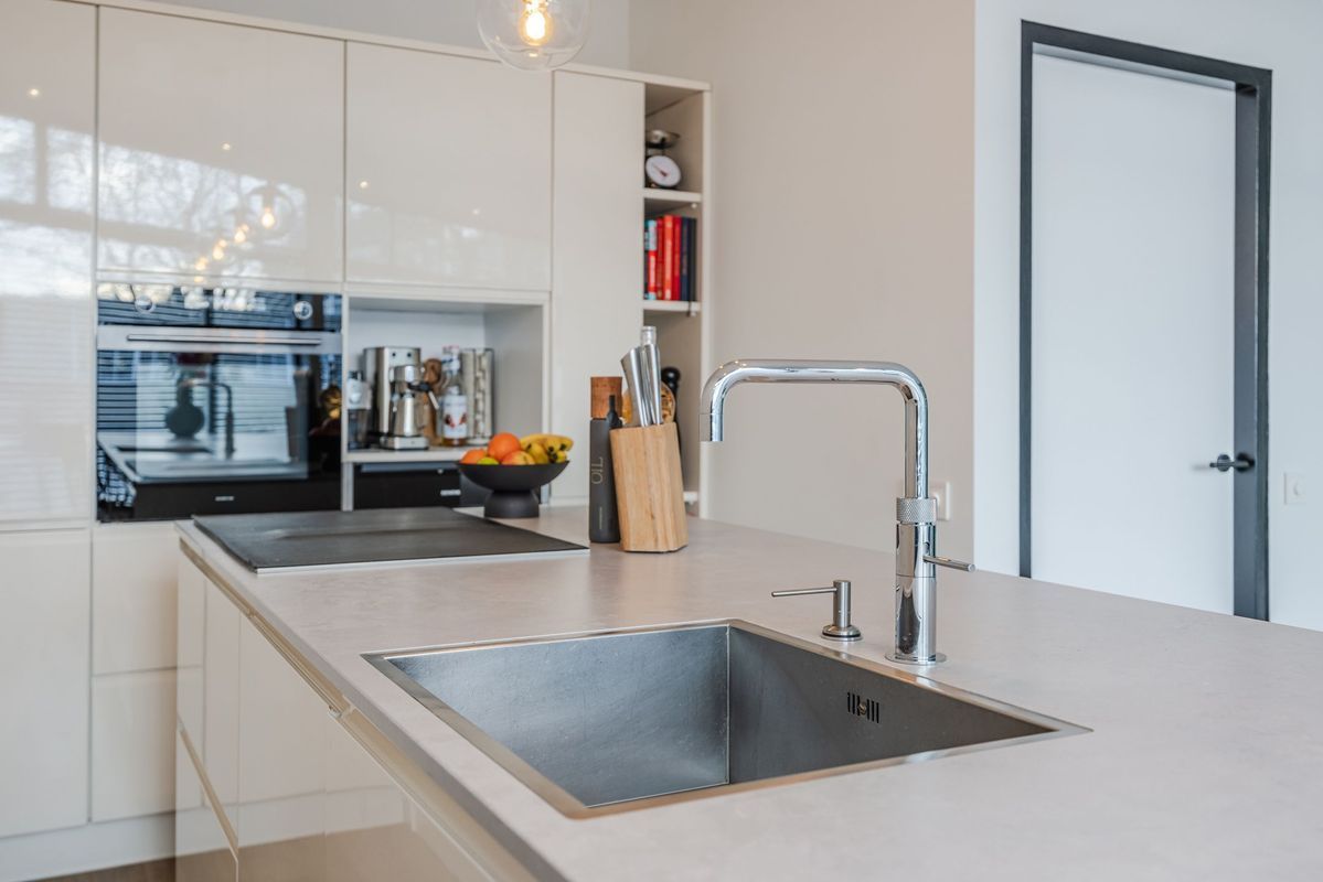 Broekhovenseweg 59 - a Photo Blur 10