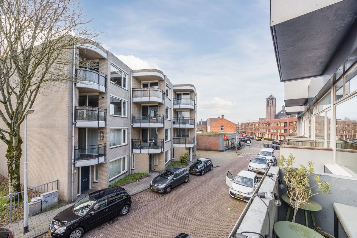 Broekhovenseweg 59 - a Photo Blur 13