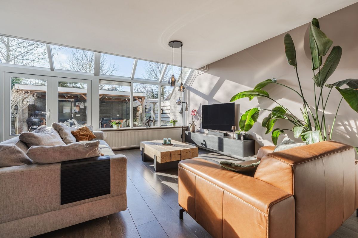 Oudstraat 8 Photo Blur 1