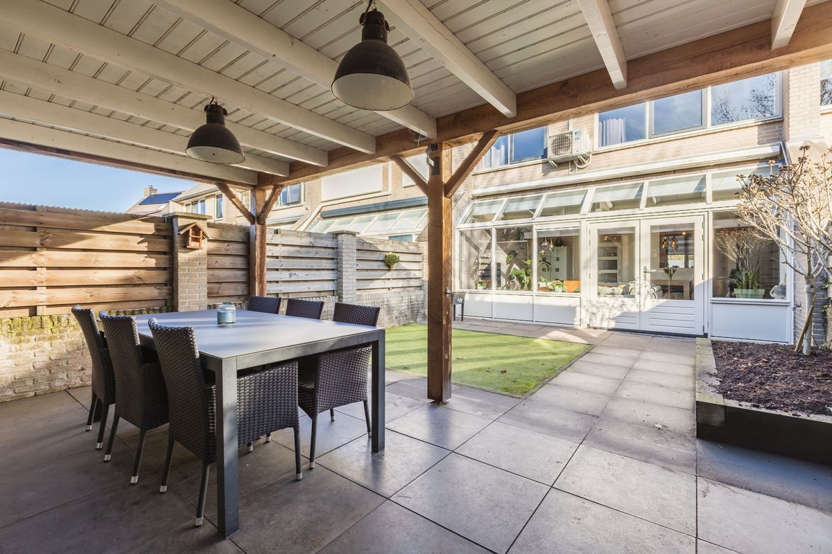 Oudstraat 8 Photo Blur 3