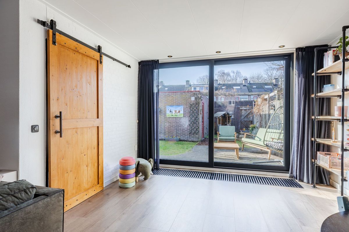 Roskamp 12 Photo Blur 10