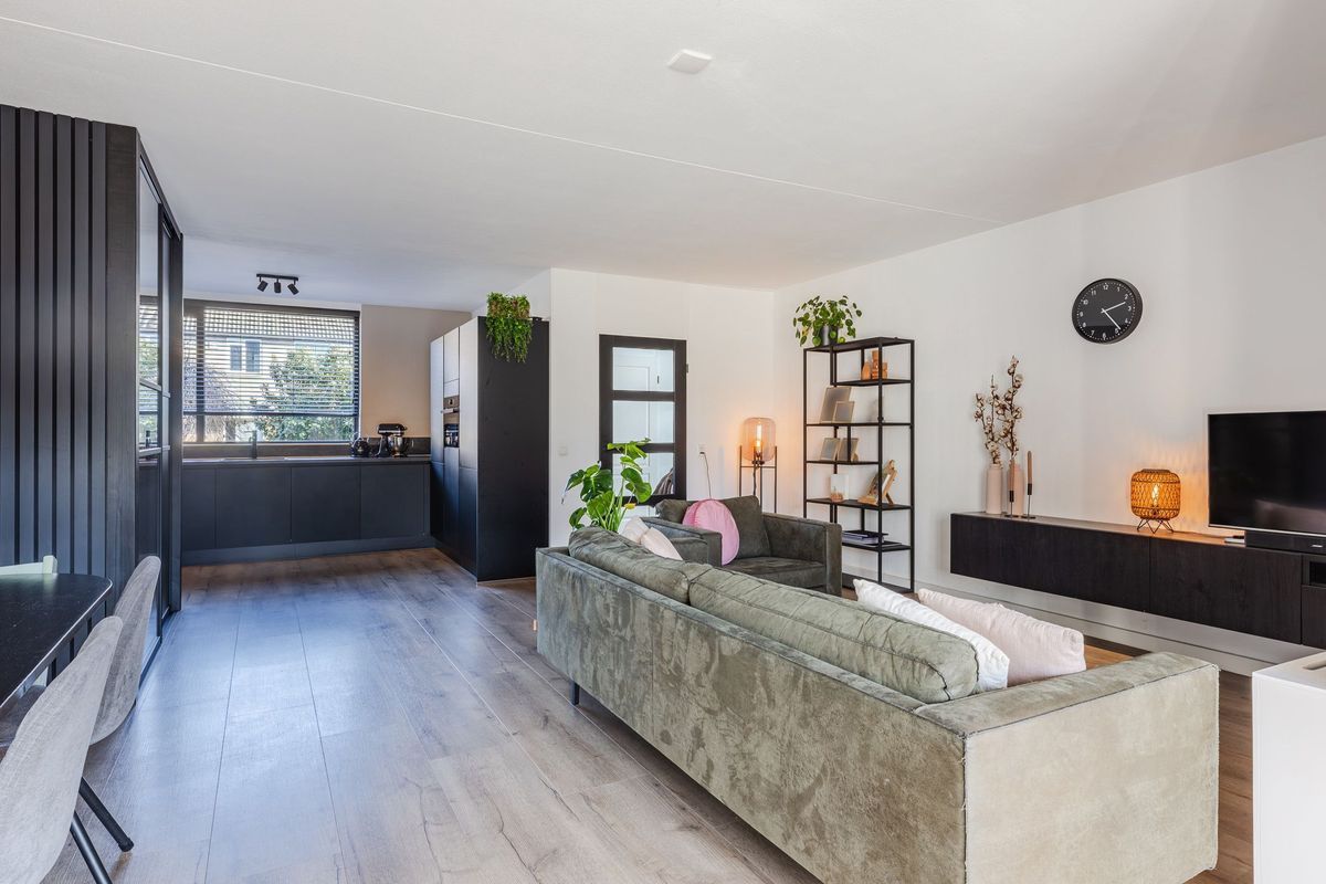 Roskamp 12 Photo Blur 11