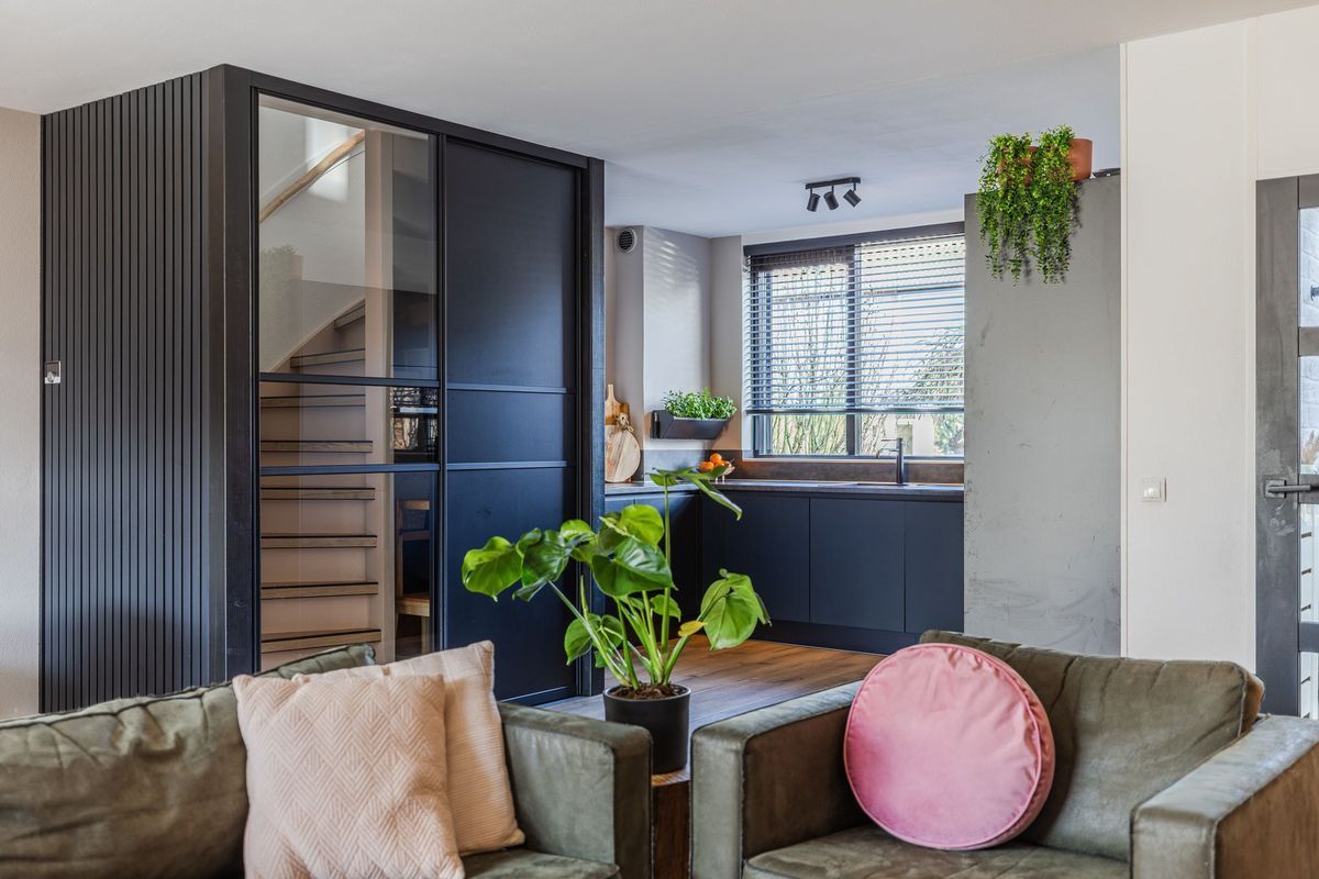 Roskamp 12 Photo Blur 13