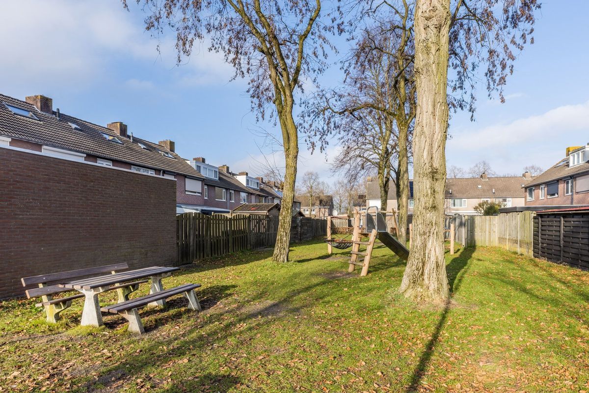 Roskamp 12 Photo Blur 46