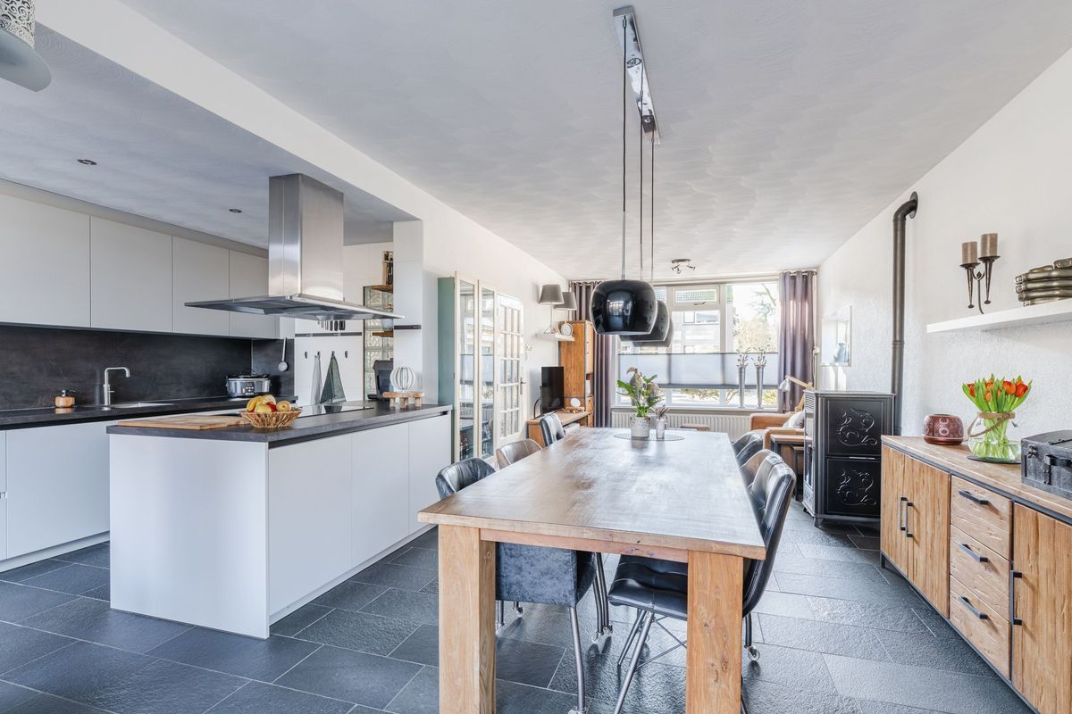 van Bossehof 20 Photo Blur 15