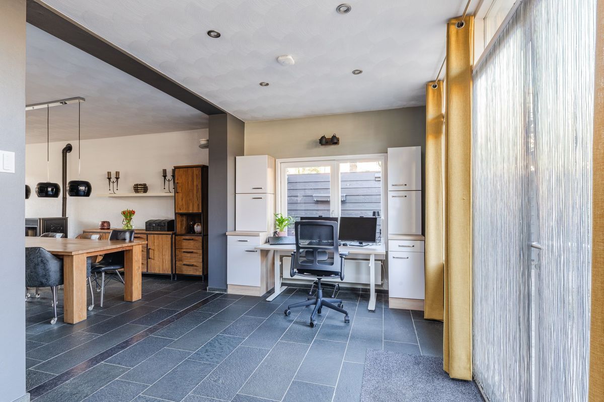 van Bossehof 20 Photo Blur 13