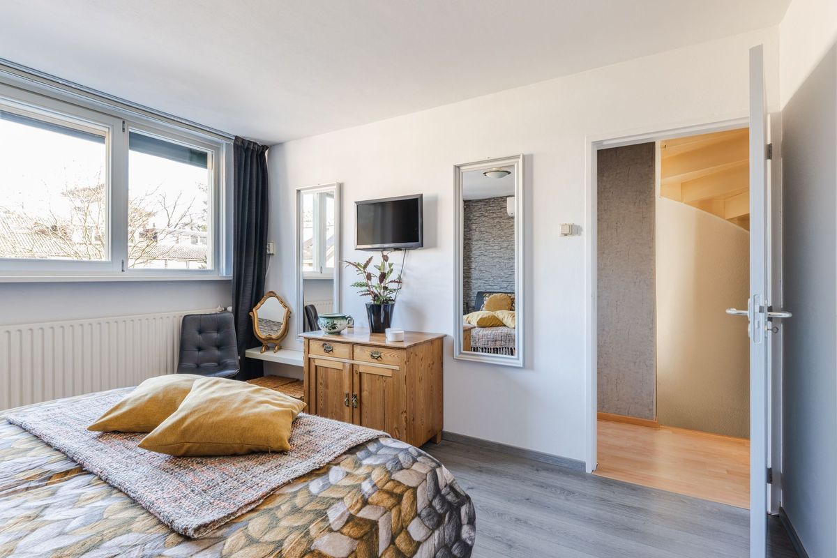 van Bossehof 20 Photo Blur 27