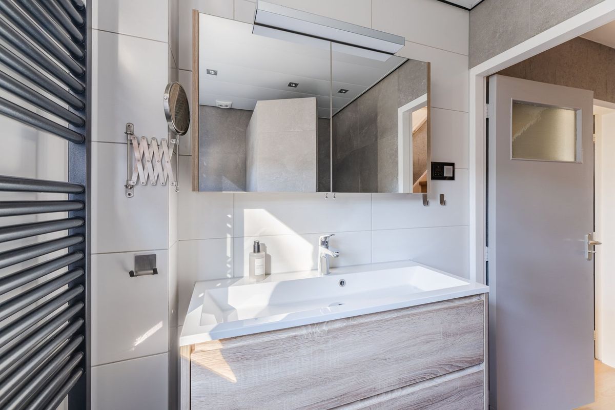 van Bossehof 20 Photo Blur 34