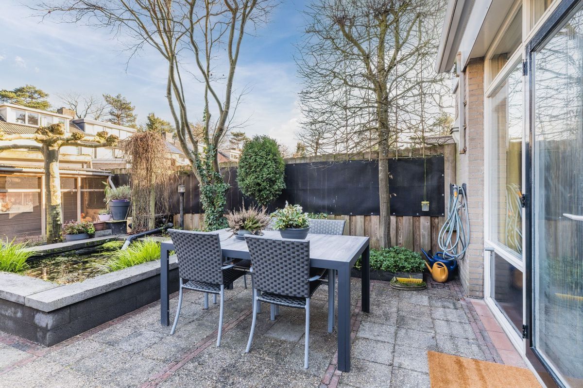 van Bossehof 20 Photo Blur 21