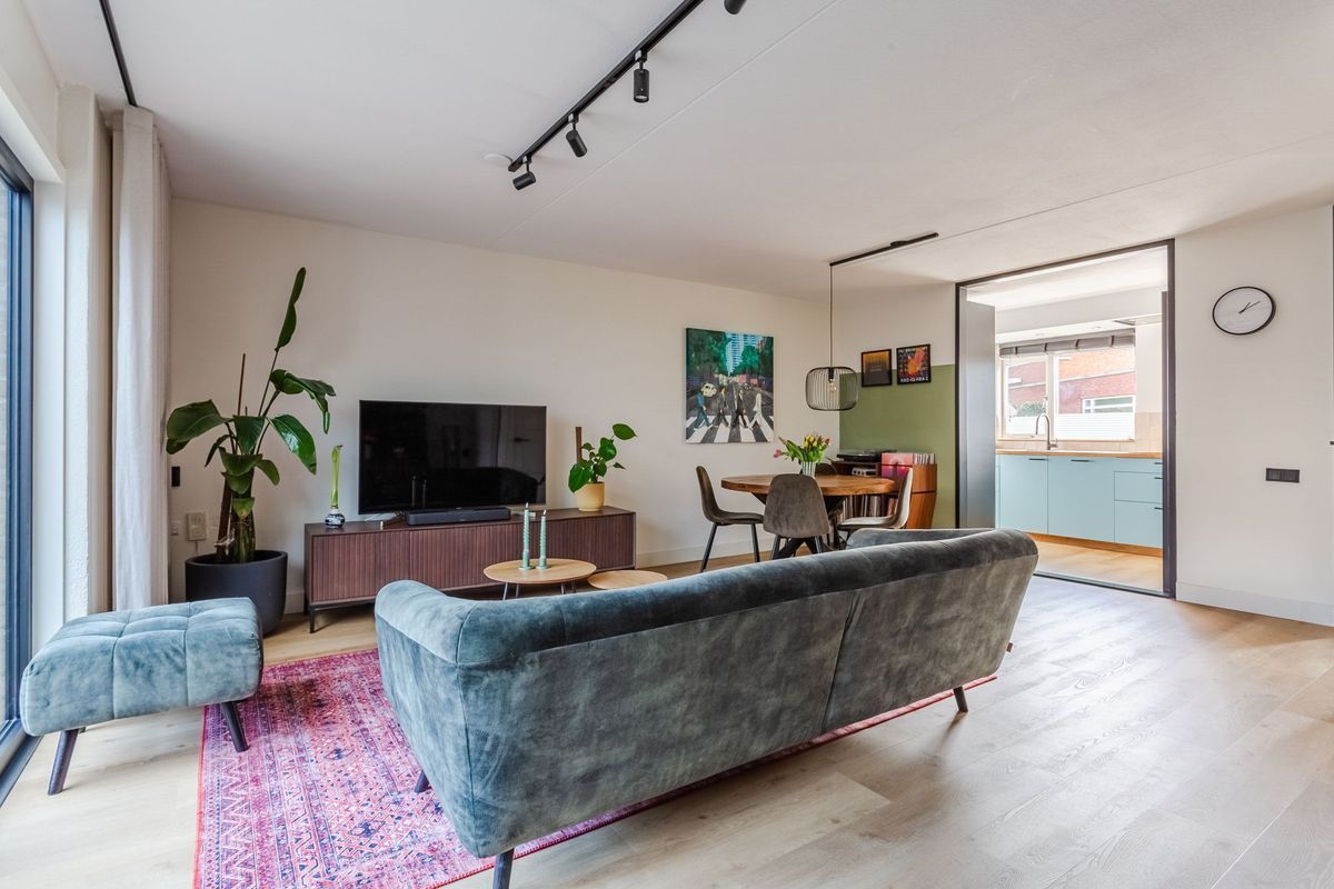 De Burght 55 Photo Blur 6