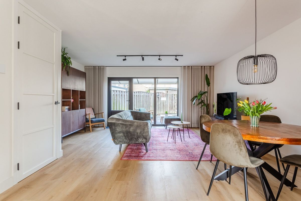 De Burght 55 Photo Blur 12