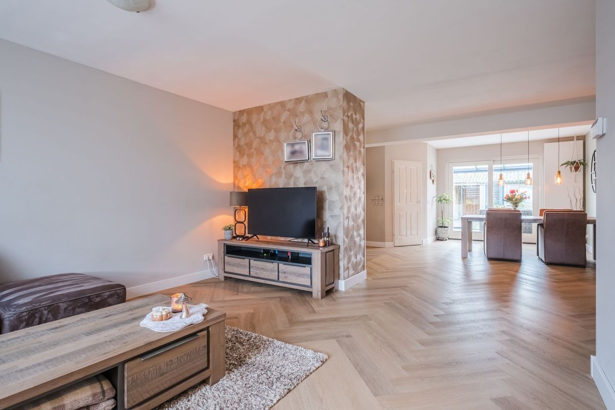 Elendil 77 Photo Blur 4