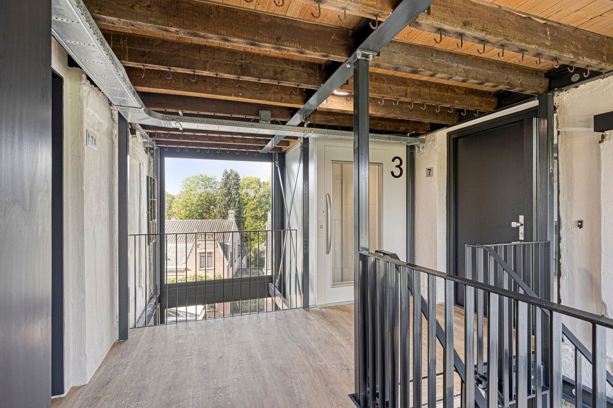 Loft (Bouwnr. A5) Photo Blur 24