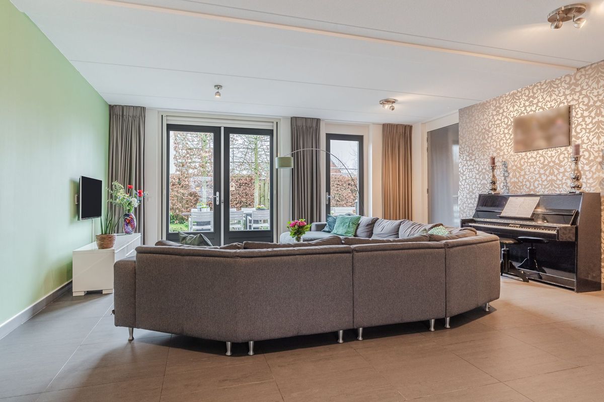 Aakpark 16 Photo Blur 12