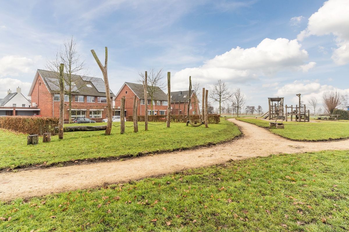 Aakpark 16 Photo Blur 46