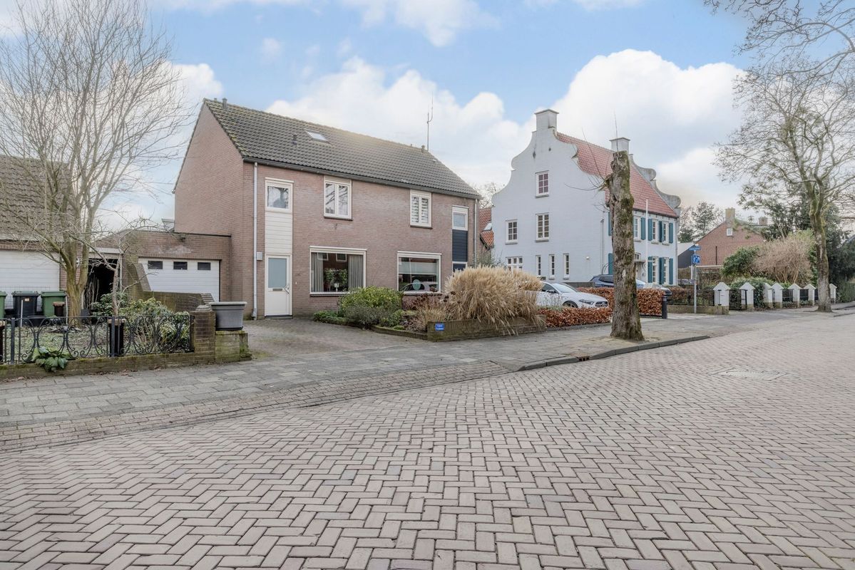 Margrietstraat 2 - B Photo Blur 4