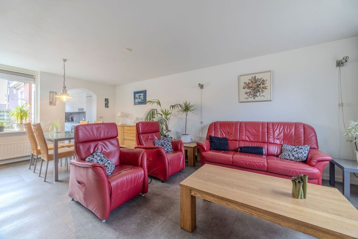 Margrietstraat 2 - B Photo Blur 10