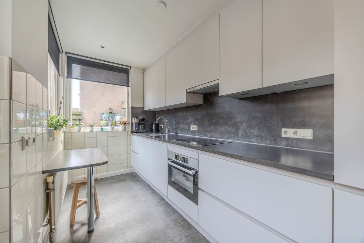 Margrietstraat 2 - B Photo Blur 2