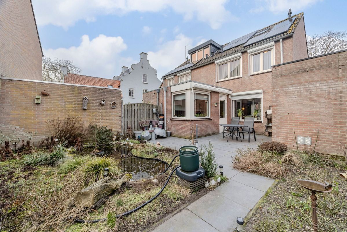 Margrietstraat 2 - B Photo Blur 3