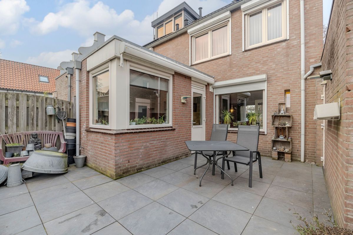 Margrietstraat 2 - B Photo Blur 20