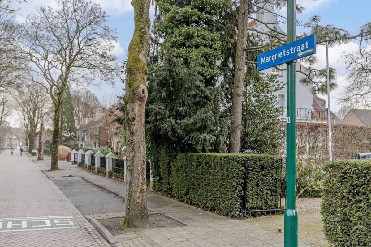 Margrietstraat 2 - B Photo Blur 41