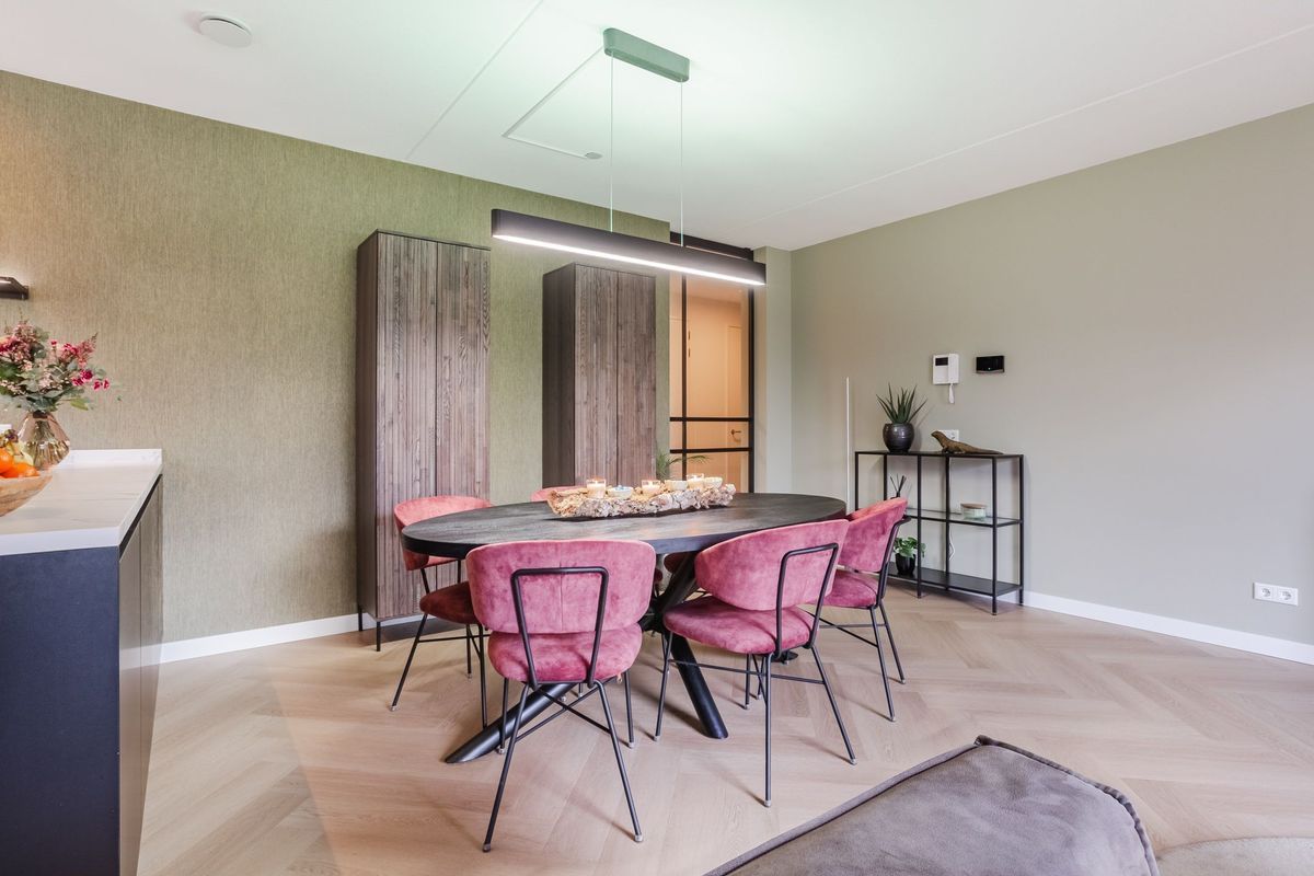 Jonkheer 49 Photo Blur 21