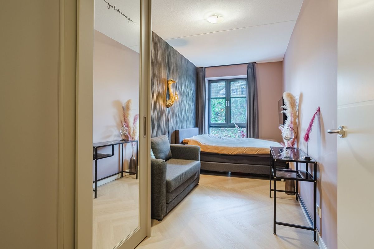 Jonkheer 49 Photo Blur 36