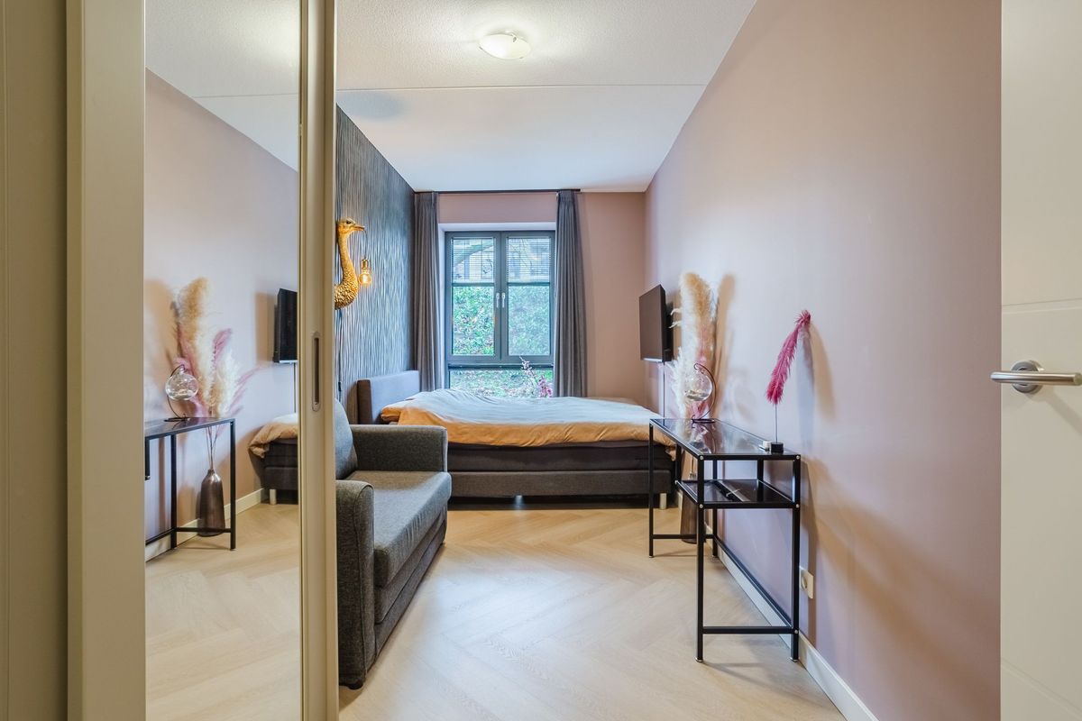 Jonkheer 49 Photo Blur 37