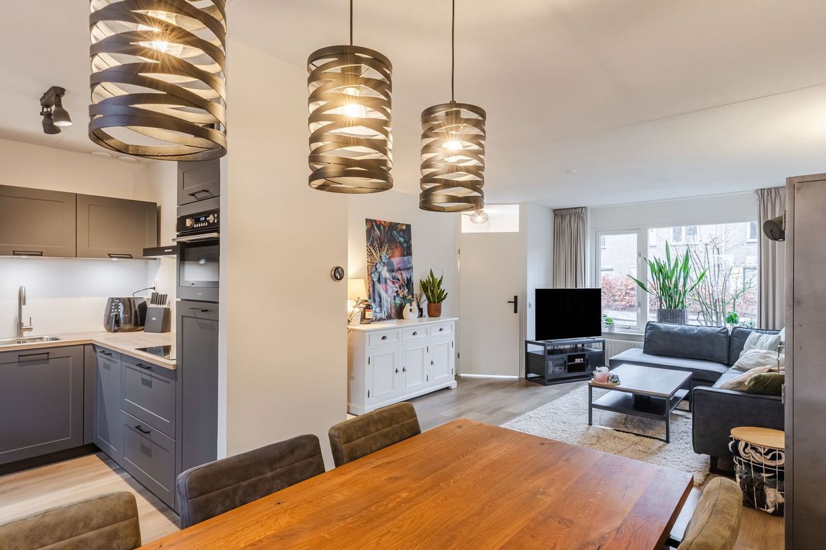 Zaaren 191 Photo Blur 9