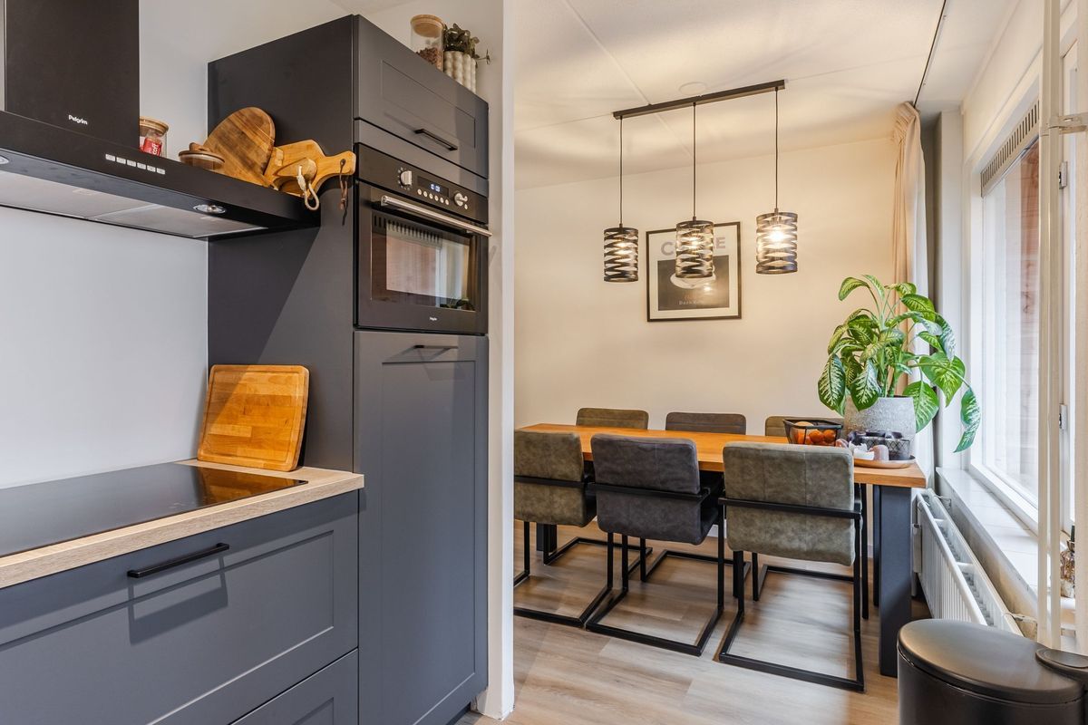 Zaaren 191 Photo Blur 12