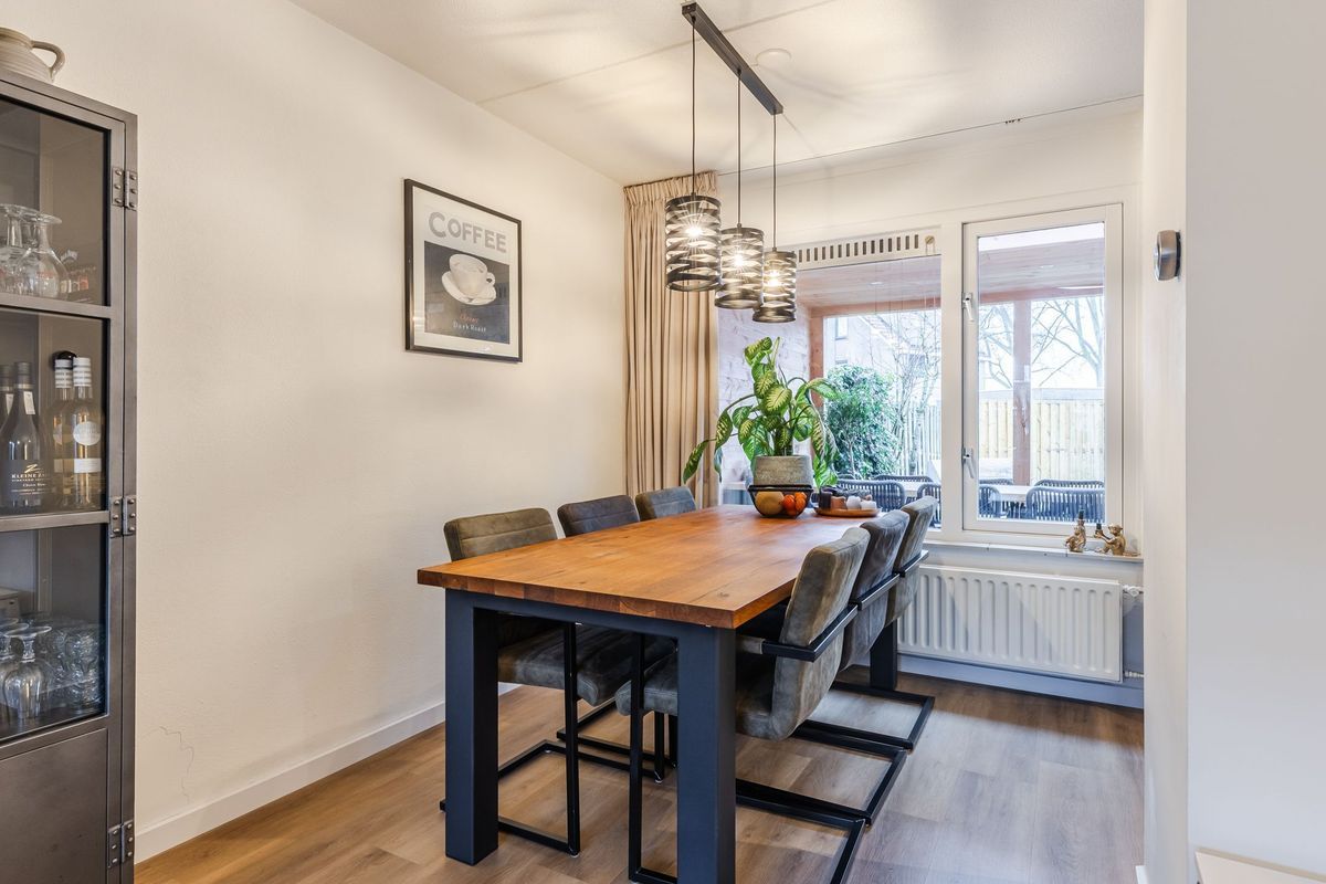 Zaaren 191 Photo Blur 3