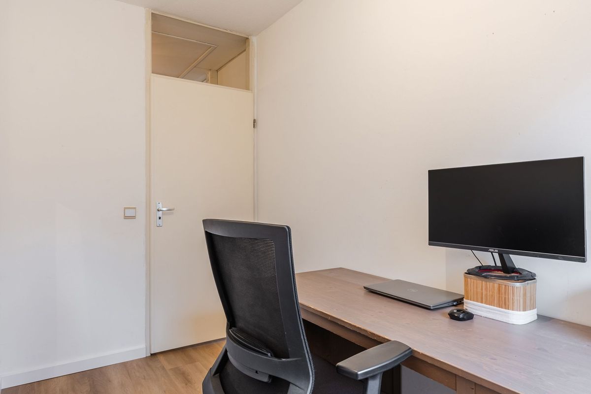 Zaaren 191 Photo Blur 22