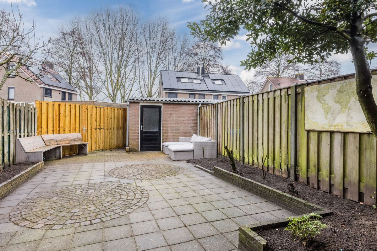 Zaaren 191 Photo Blur 17