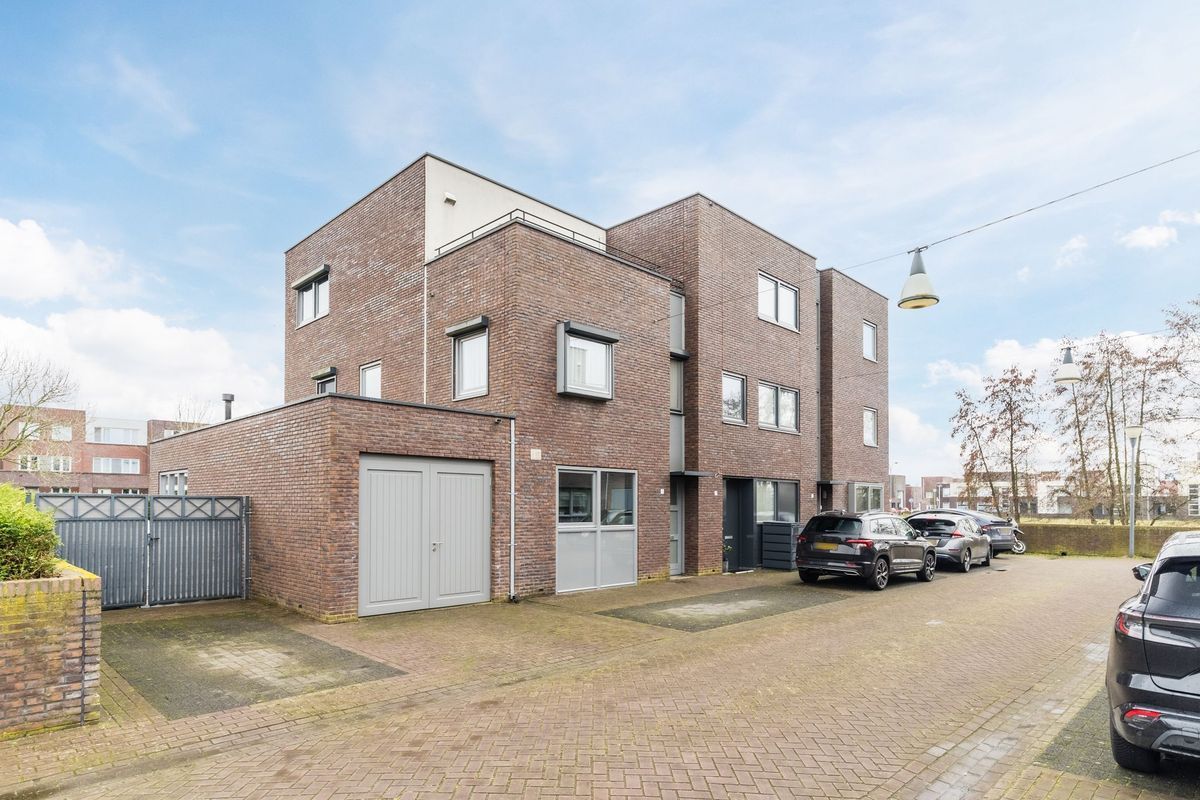 De Terpen 5 Photo Blur 65