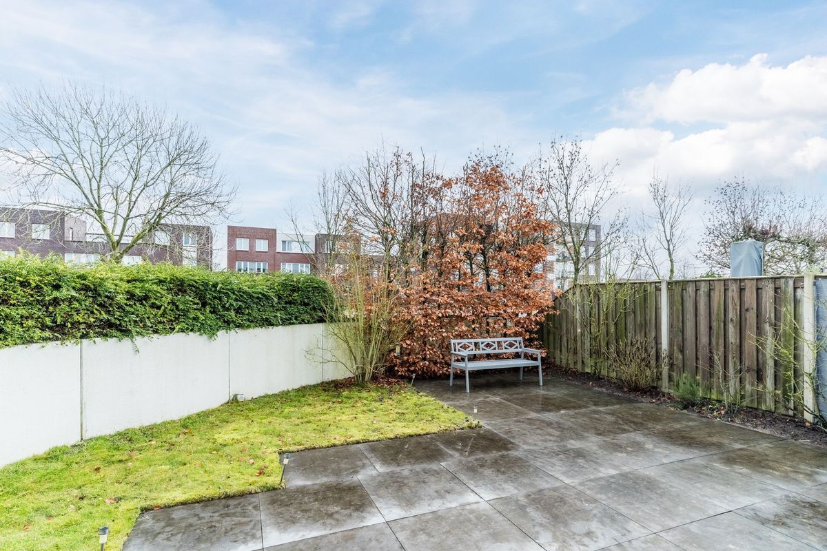 De Terpen 5 Photo Blur 58