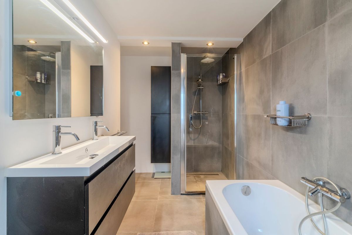 Burgemeester van de Mortelplein 120 Photo Blur 24