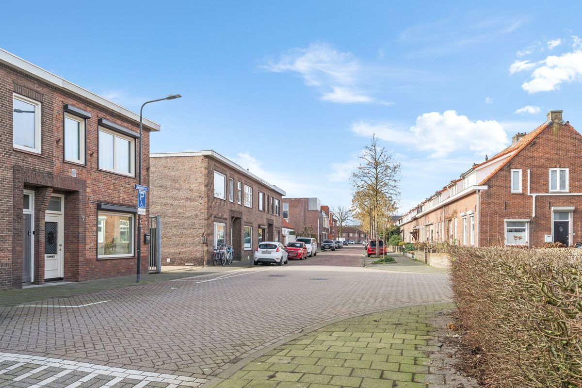 Oosterstraat 7 Photo Blur 32