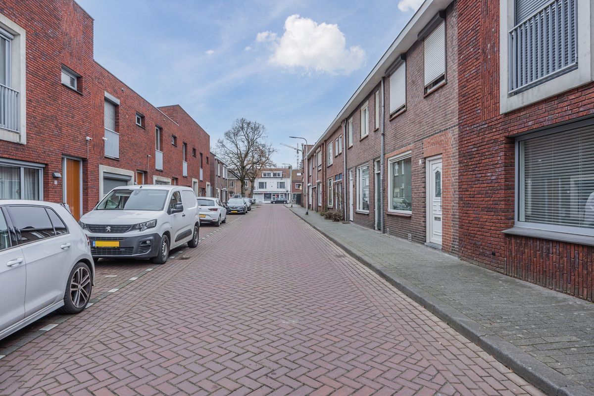 Trompstraat 27 Photo Blur 32