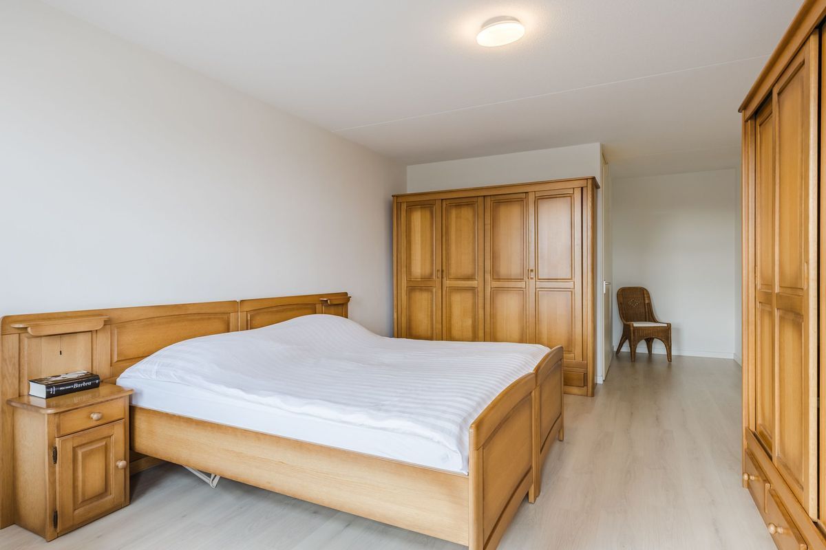 Hoge Ham 95 - N Photo Blur 3