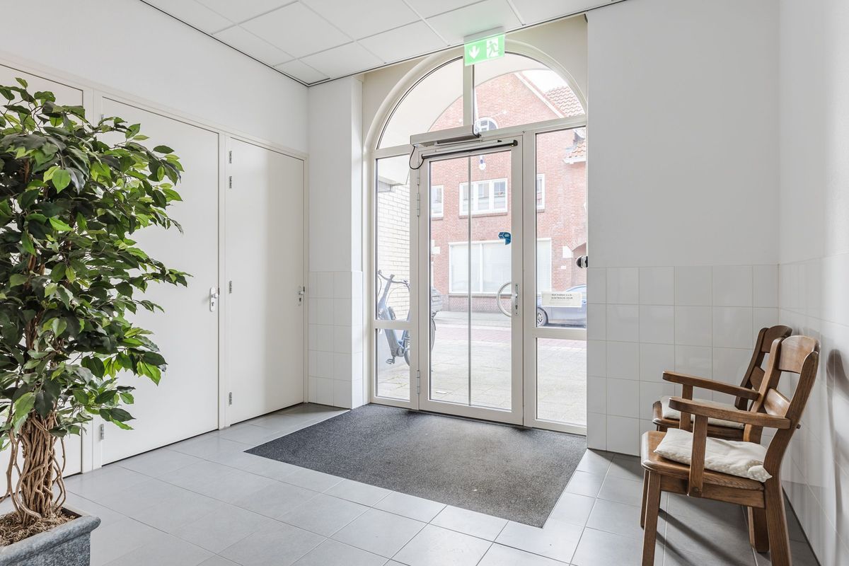 Hoge Ham 95 - N Photo Blur 5